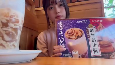 [A college student's daily routine] After going to a cafe and taking a walk, I stroked at home and came a lot...