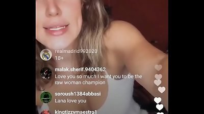 Lana demonstrates us tits