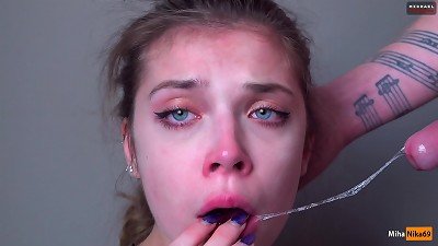 StepSister degustating Stepbrother's jizz - Close Up blow blow-job