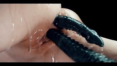 Real Life manga porn - Yukki Amey is plumbed the brains out and Creampied by an Alien Monster