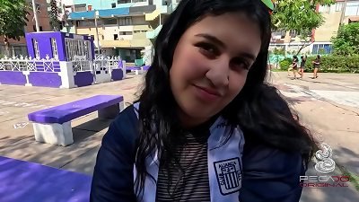 screwing a Peruvian club admirer near the Matute (this is how he celebrates his goals)