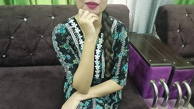 My stepsister tries a pipe for the first time and really enjoys it while gobbling it