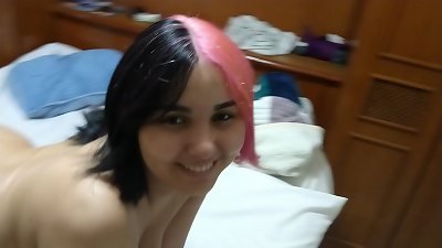 I'm a young, prego girl and a massive admirer of Belle Belinha.