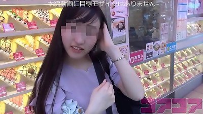 Living in Niigata, I sent a selfie of myself to her throughout SNS, and then I came to Tokyo and immediately got trained in threesomes.
