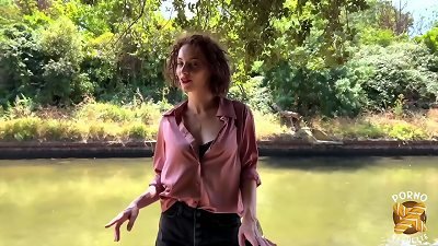 Stella wants to share a good boner with the sumptuous Ashley