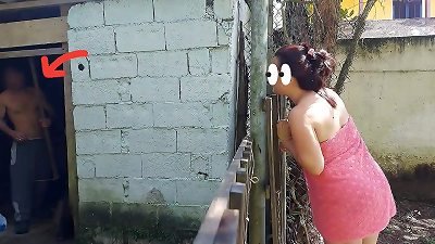 bathroom doesn't work, married lady asks farm caretaker for help using only a towel and pays with bang-out