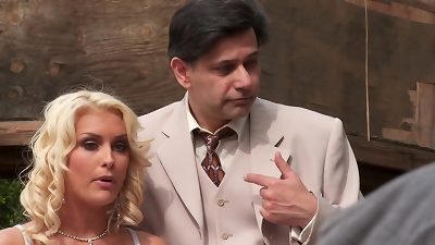 Amber Rayne, Hannah West And Kaci star In Outdooor gangbang