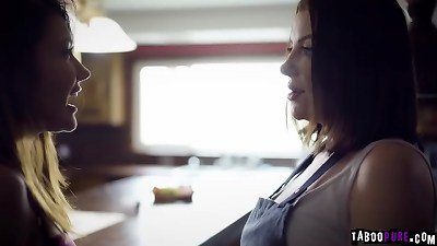 Devious aunt Elexis Monroe took advantage of brokenhearted niece Adria Rae